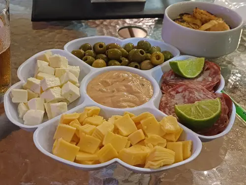 Prato de Petiscos Frios