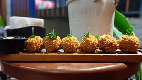 Bolinhos de Feijoada